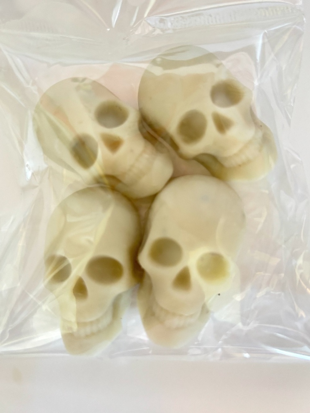 Very Funky Burnt Xmas Skull Wax Melts 43mm x 25mm (4)
